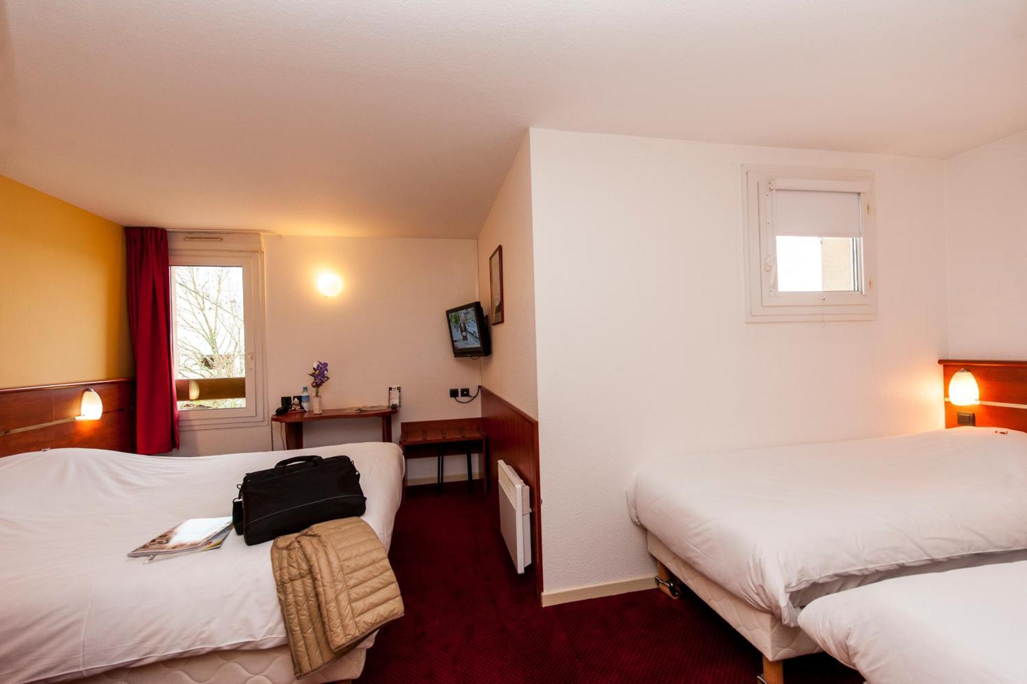 Brit Hotel Agen - L'Aquitaine لو باساج المظهر الخارجي الصورة