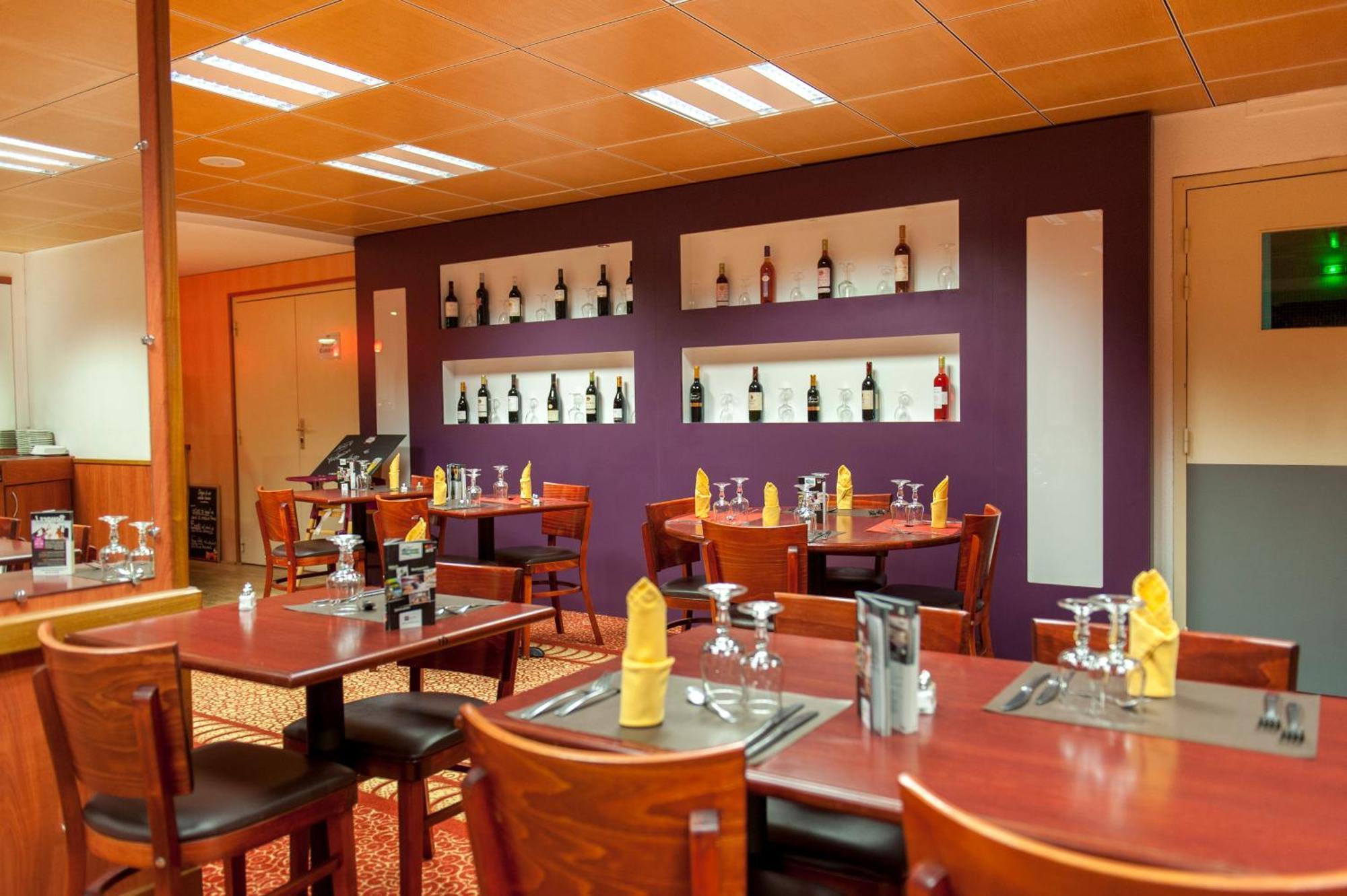 Brit Hotel Agen - L'Aquitaine لو باساج المظهر الخارجي الصورة